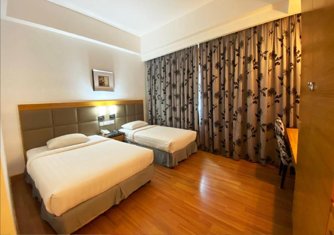Crown Garden Hotel Kota Bharu Exterior foto